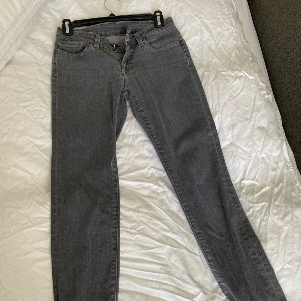 Joie grey skinny jeans with zippers at inside hem